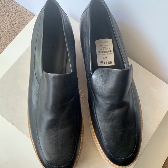 Brand New! Vince “Zeta” Leather Platform Loafers 🖤 - Picture 2 of 3
